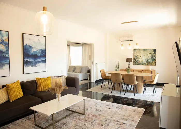 Spacious Glyfada Golf 4Br -Near Beach + Shops