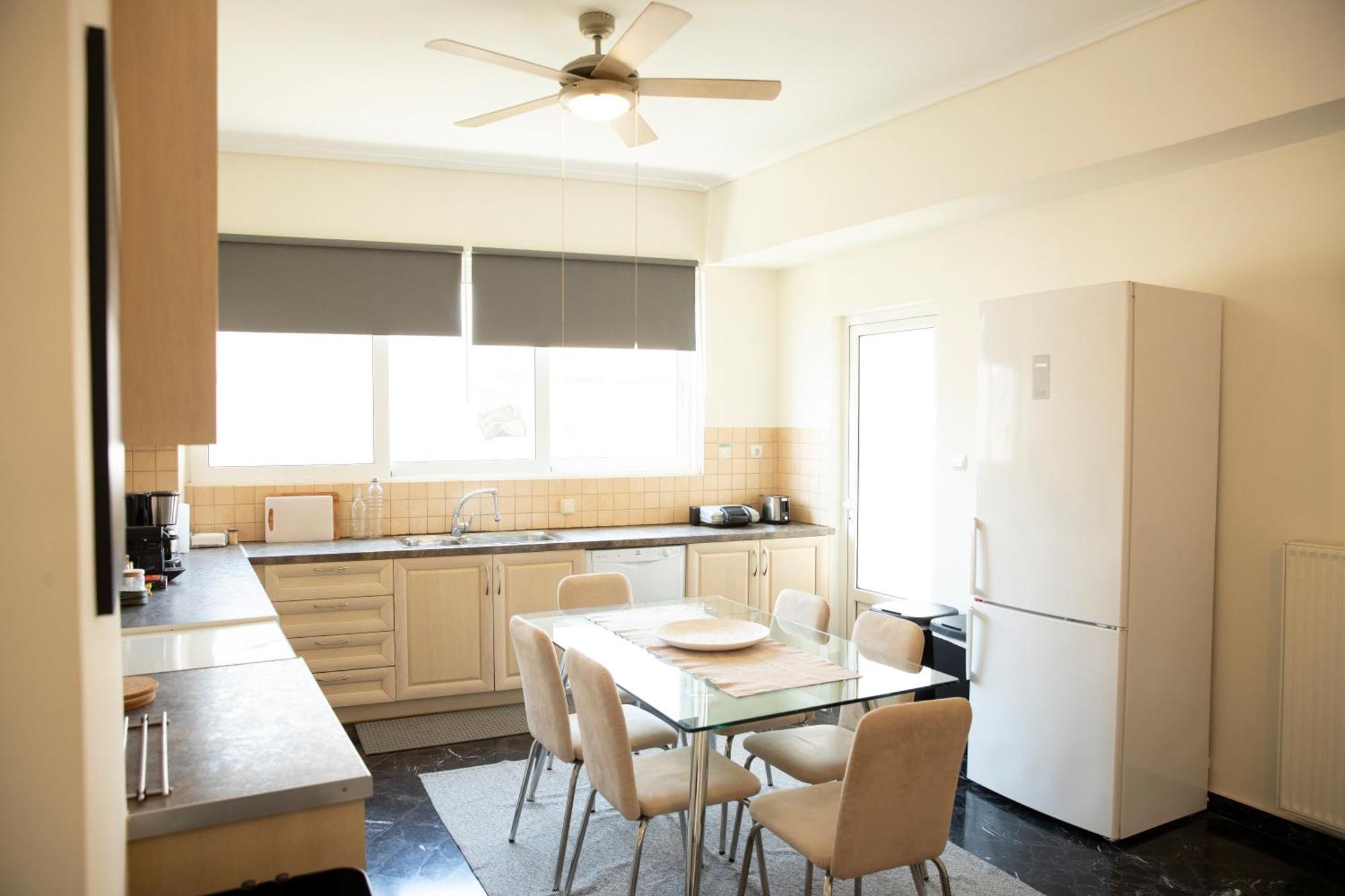 Spacious Glyfada Golf 4br -near + Shops *